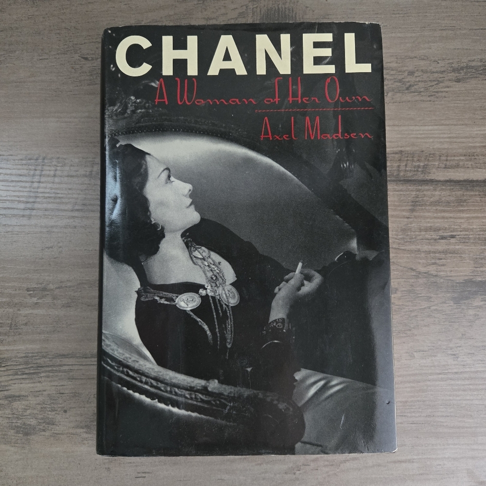 Chanel : A Woman of Her Own by Axel Madsen (1990, Hardcover)